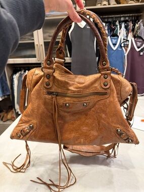 Balenciaga LE CITY BAG MEDIUM IN CAMEL Handbag - Women
